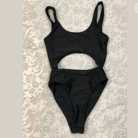 LF 1Z45 Black Cutout Bathing Suit Black High Thigh - Picture 1 of 5